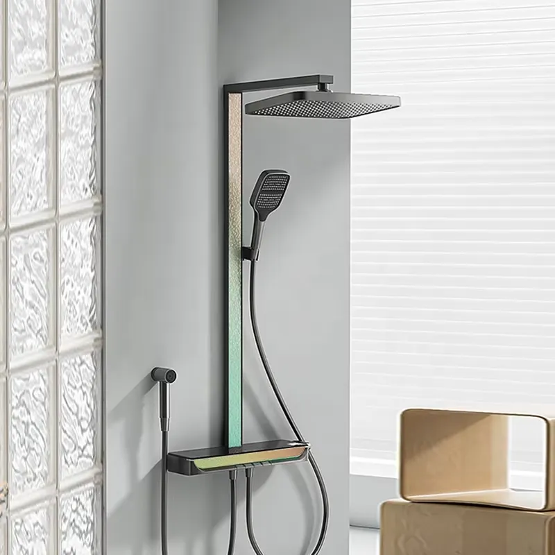 Brass Digital Waterfall Shower - Spa & Wellness Hotel Diament Ustroń Zdjęcia 评论和价格